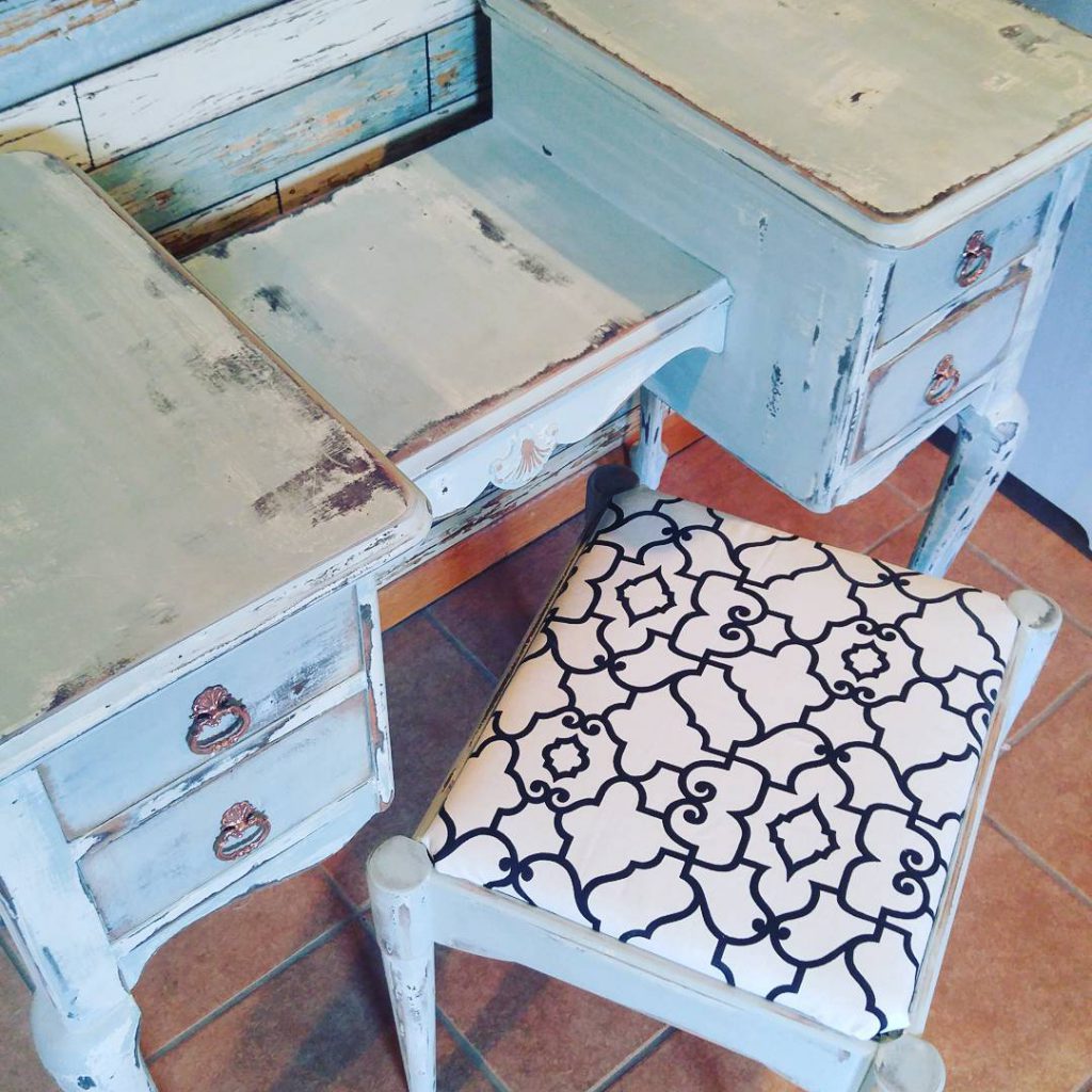 how to use annie sloan chalk paint