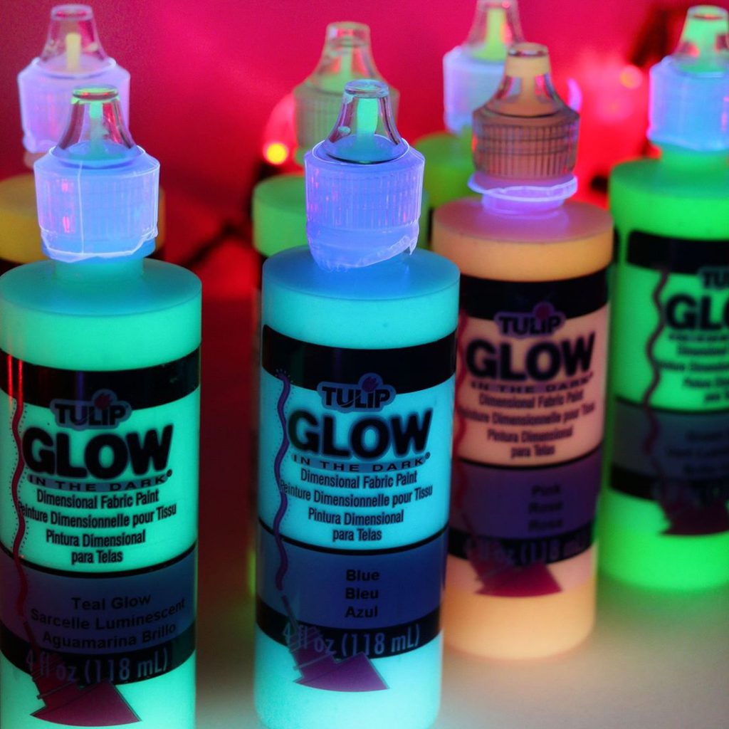 paint that glows in the dark