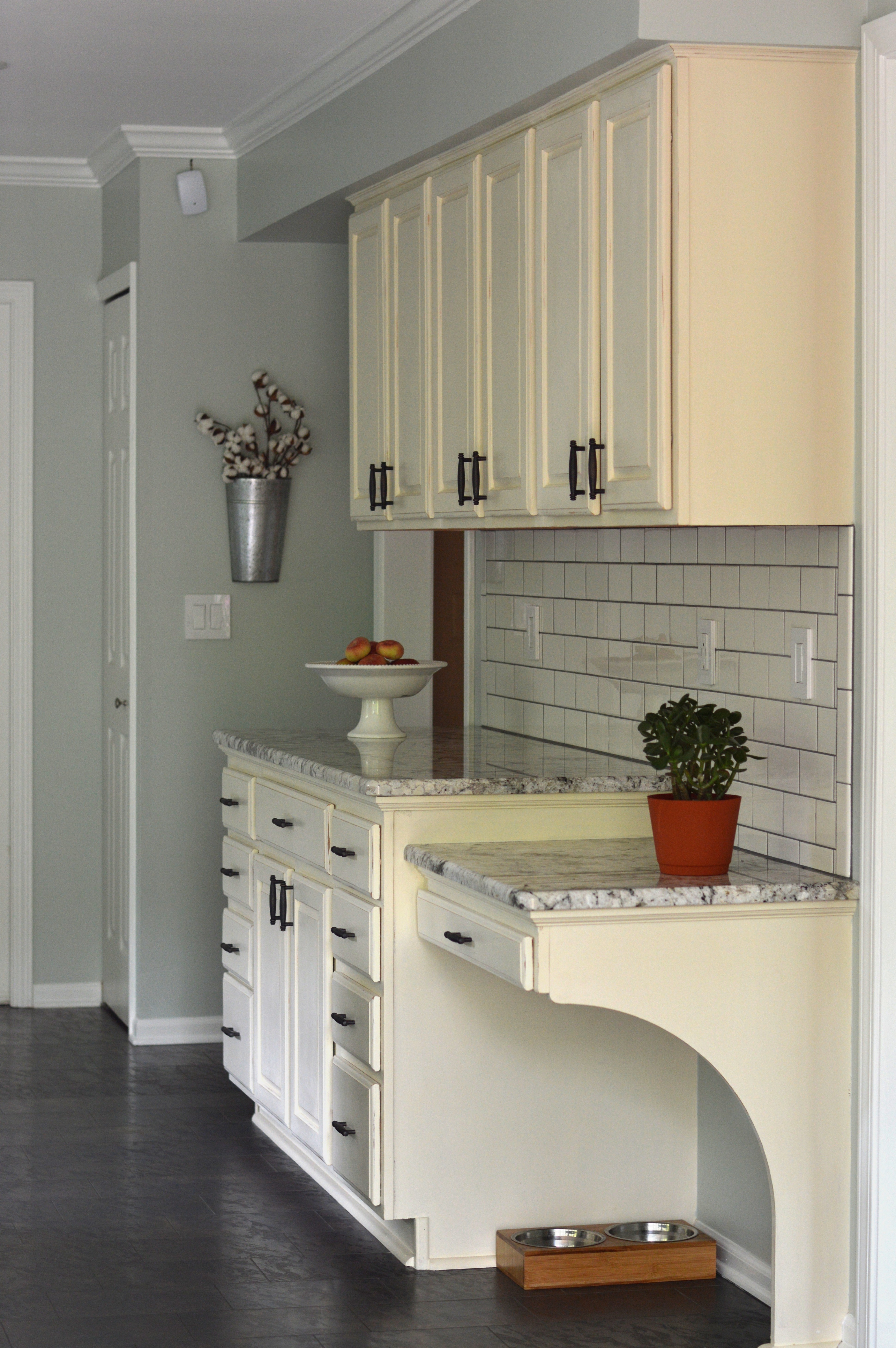Annie Sloan Chalk Paint & Waxed Kitchen Cabinets 7 Month Review ..