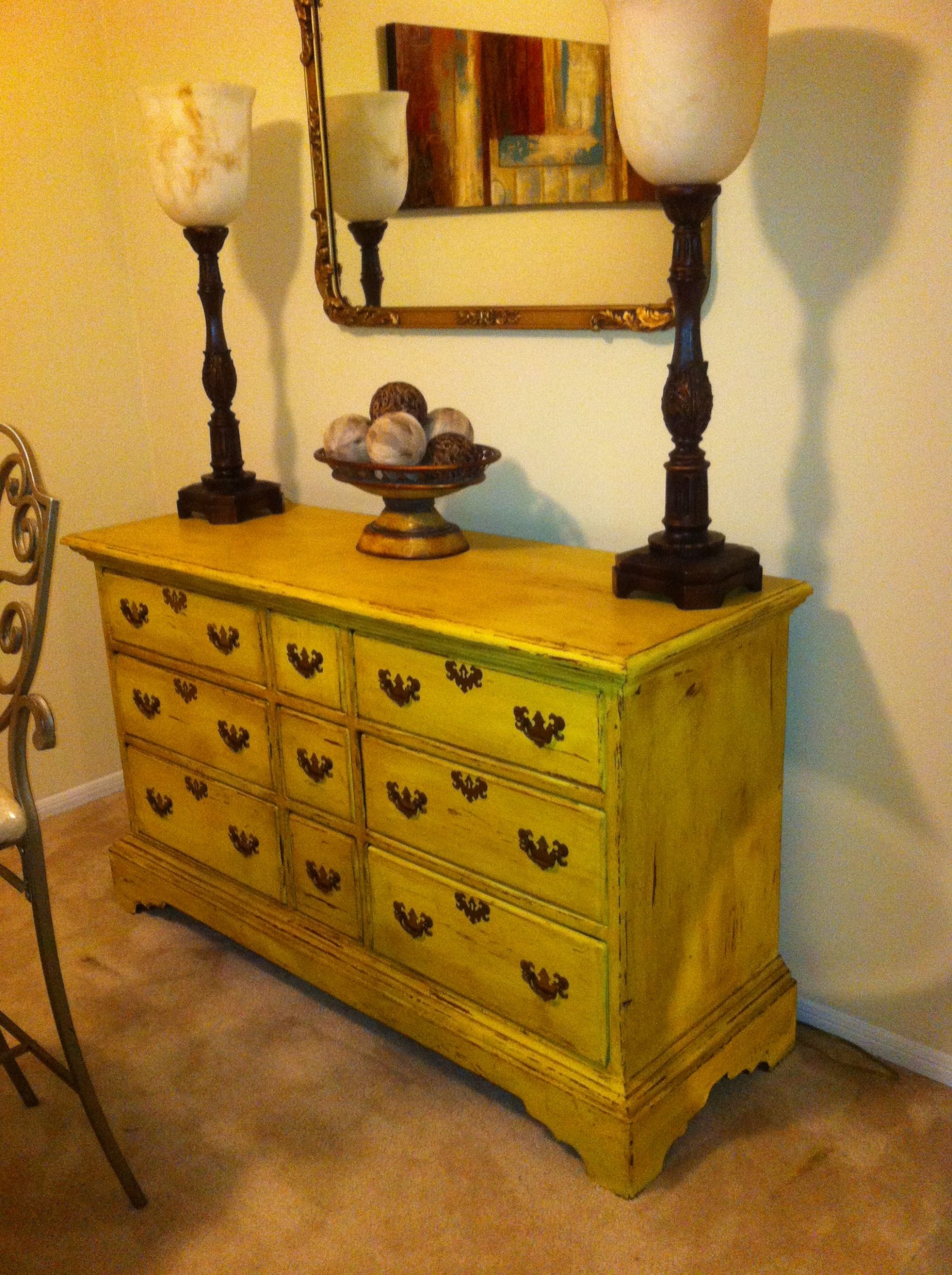 Annie Sloan Chalk Paint, Old English Yellow Distressed With Dark ..