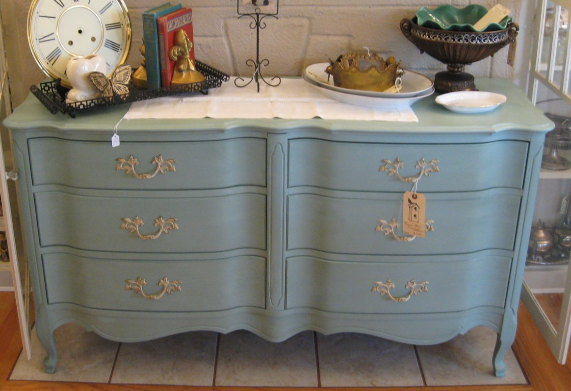 Annie Sloan Chalk Paint: The Pros & Cons Lilacs And ..