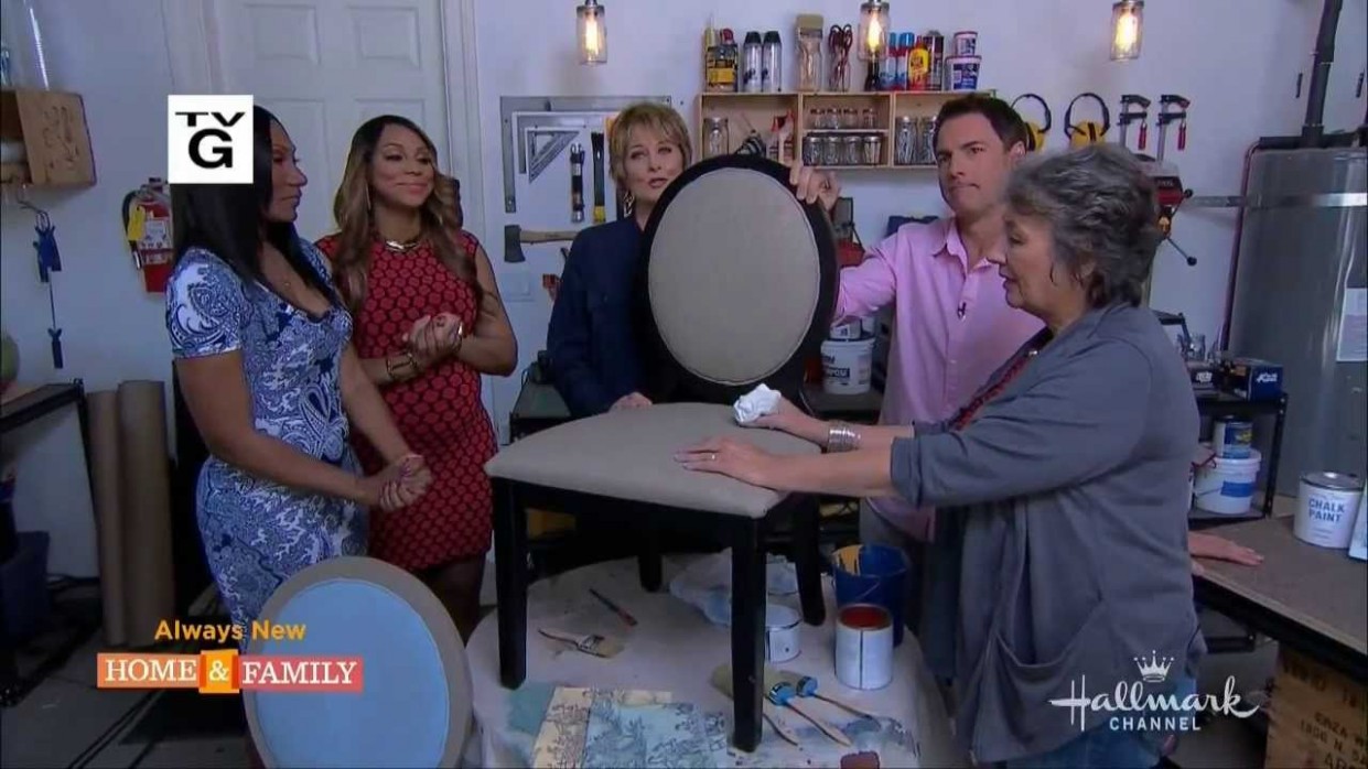 Annie Sloan Paints Fabric With Chalk Paint® On Home & Family On Hallmark Channel Amy Howard Vs Annie Sloan Chalk Paint
