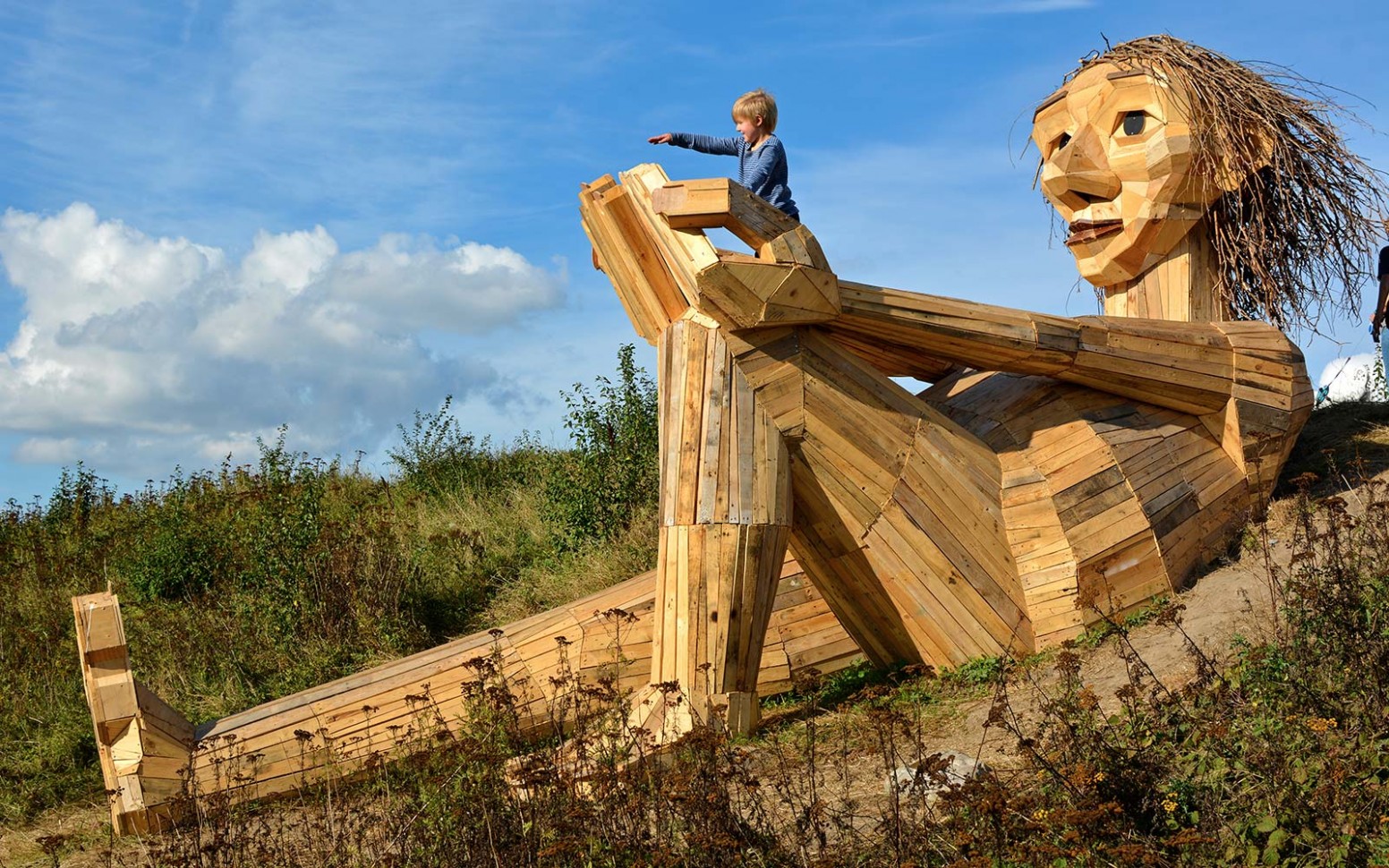 Artist Hides Giant Wooden Sculptures Across Denmark's ..