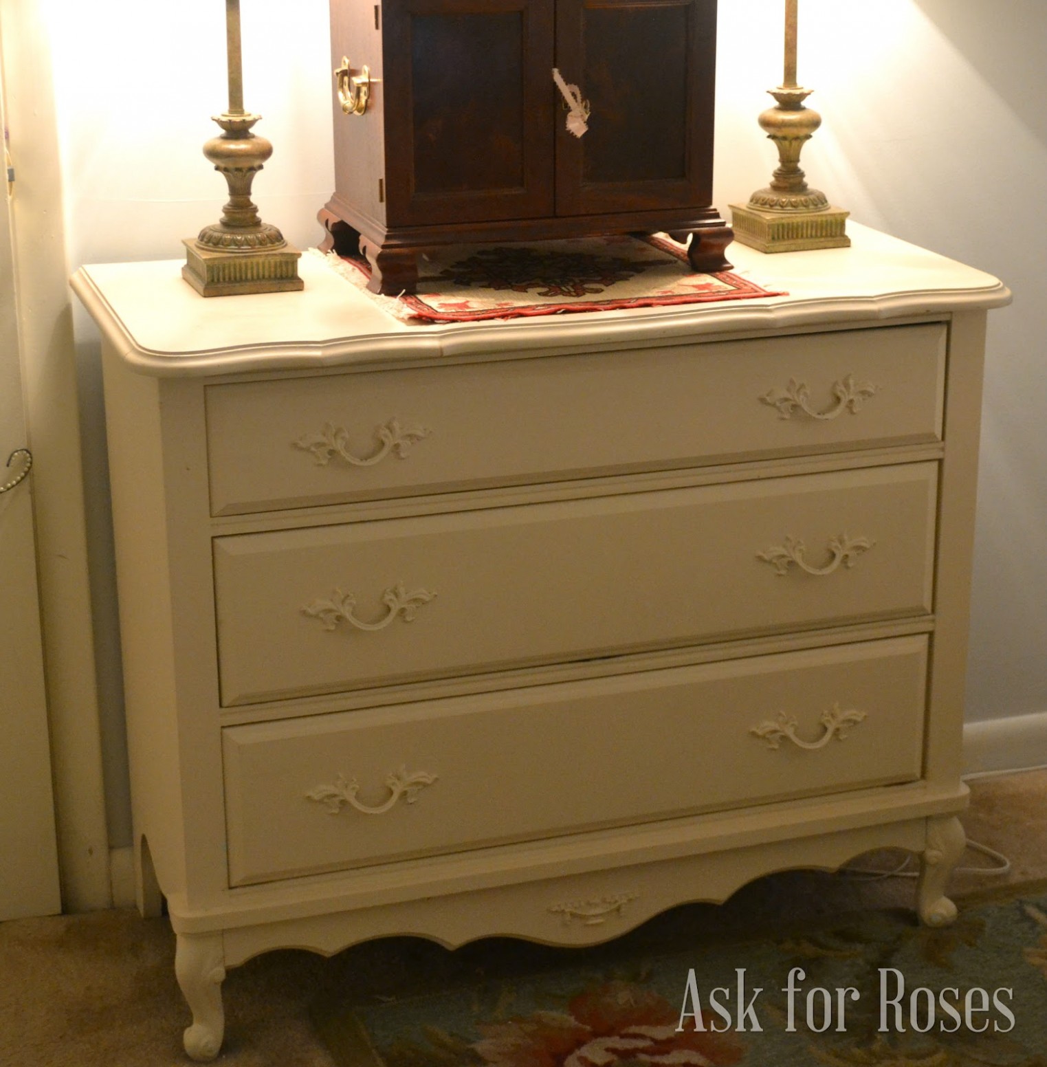 Ask For Roses: Annie Sloan Chalk Paint French Linen/old White ..