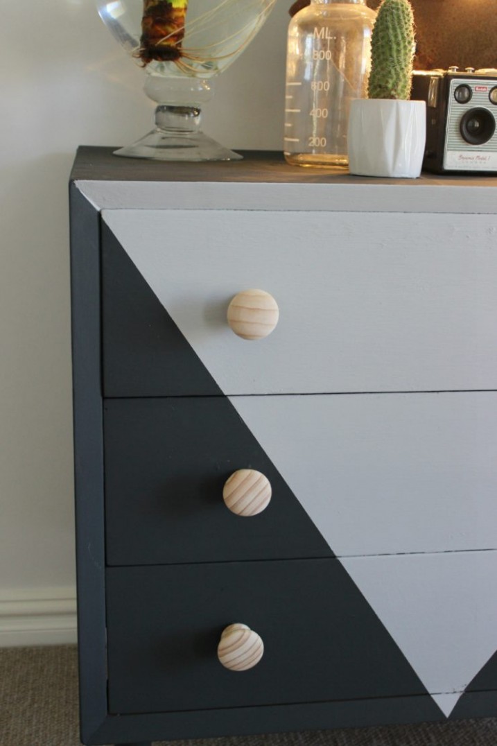 Before & After: A Little Cupboard Makeover With Chalk ..