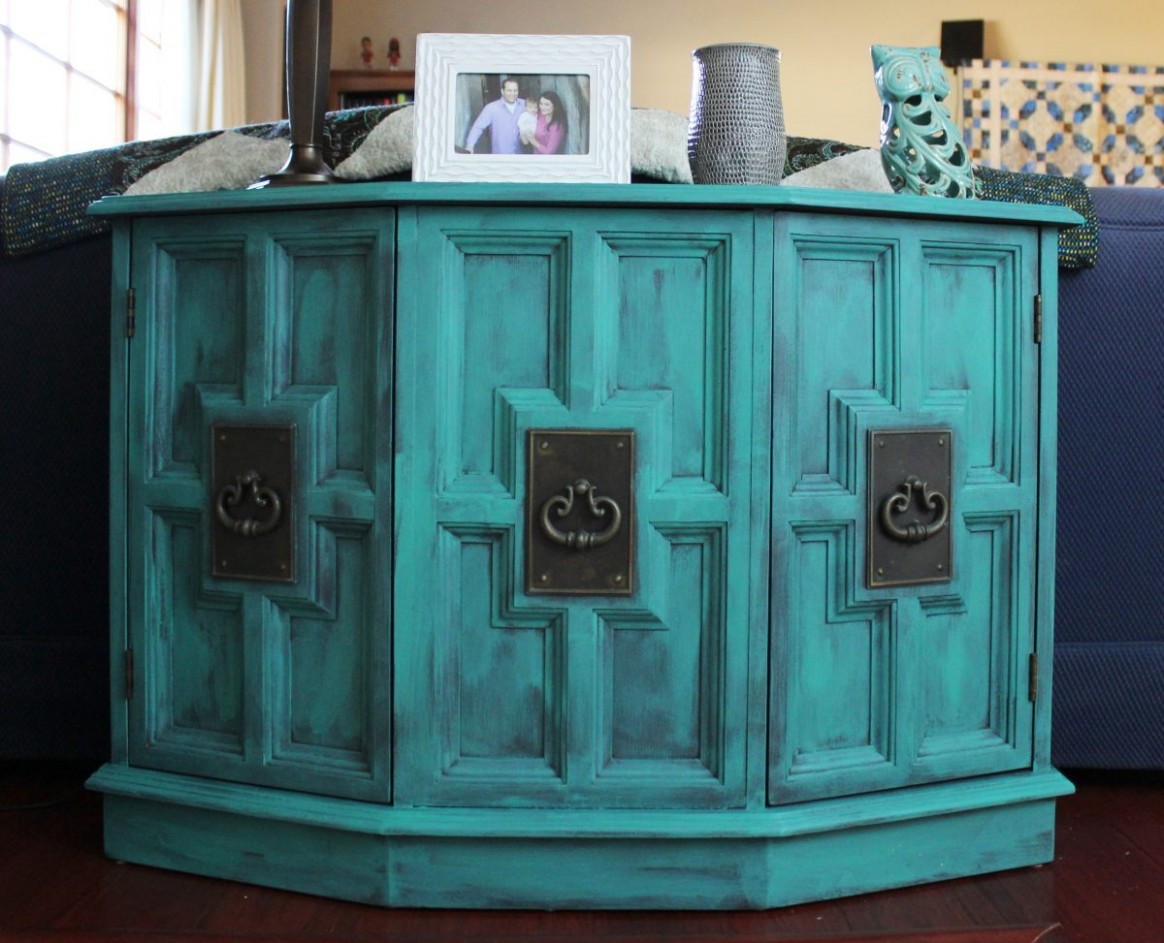 Before & After: Counsel Makeover With Annie Sloan Chalk Paint ..