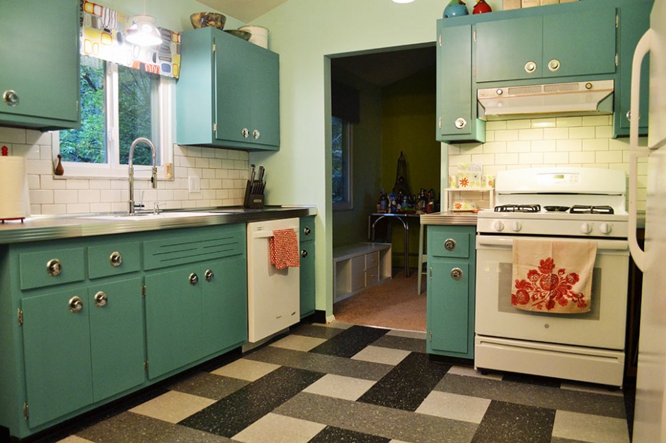 Can Annie Sloan Chalk Paint Transform These Kitchen ..