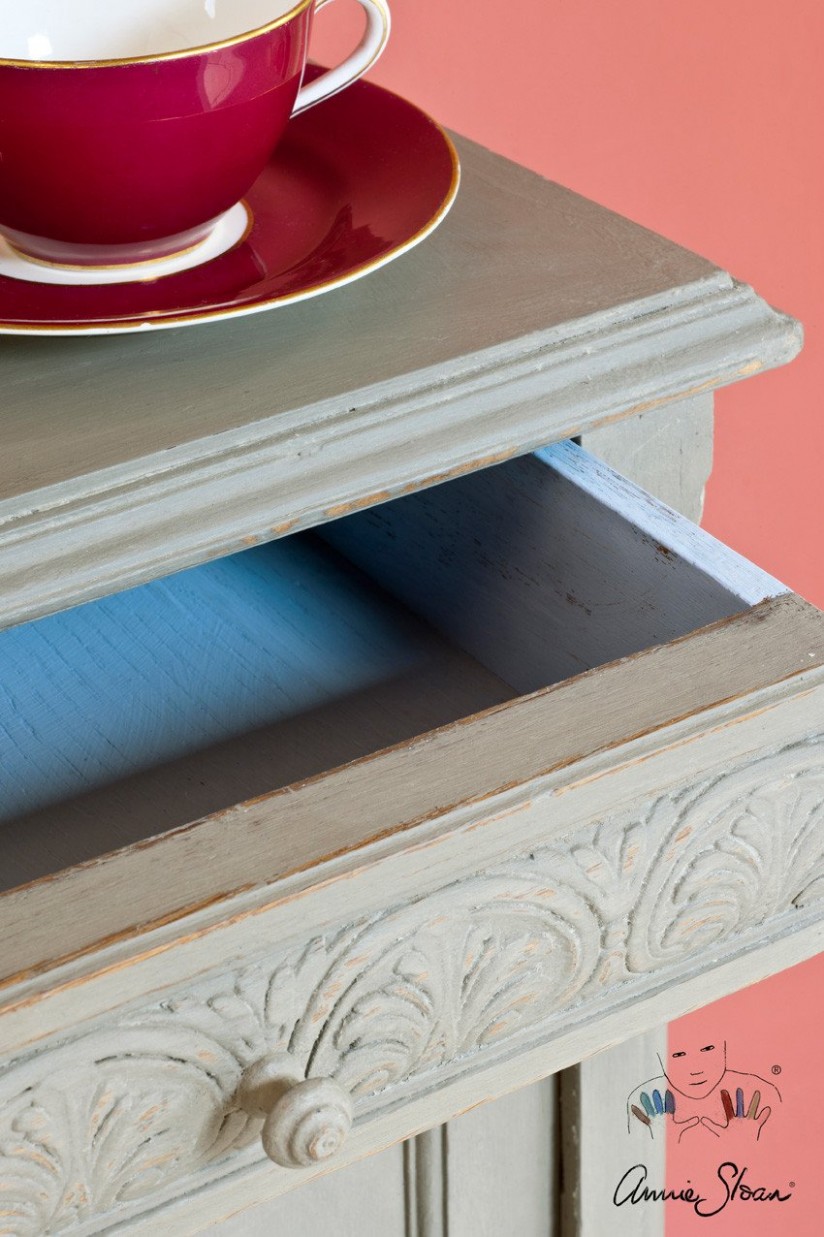 Chalk Paint® By Annie Sloan | French Linen Annie Sloan Chalk Paint France