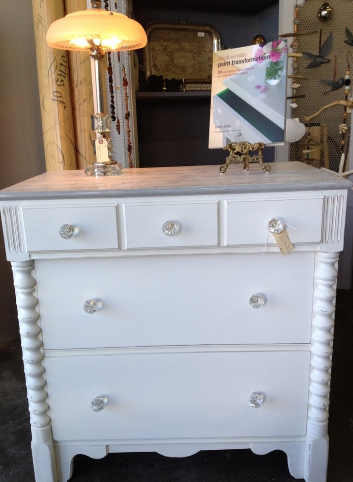 Chalk Paint® Decorative Paint By Annie Sloan In Pure With ..