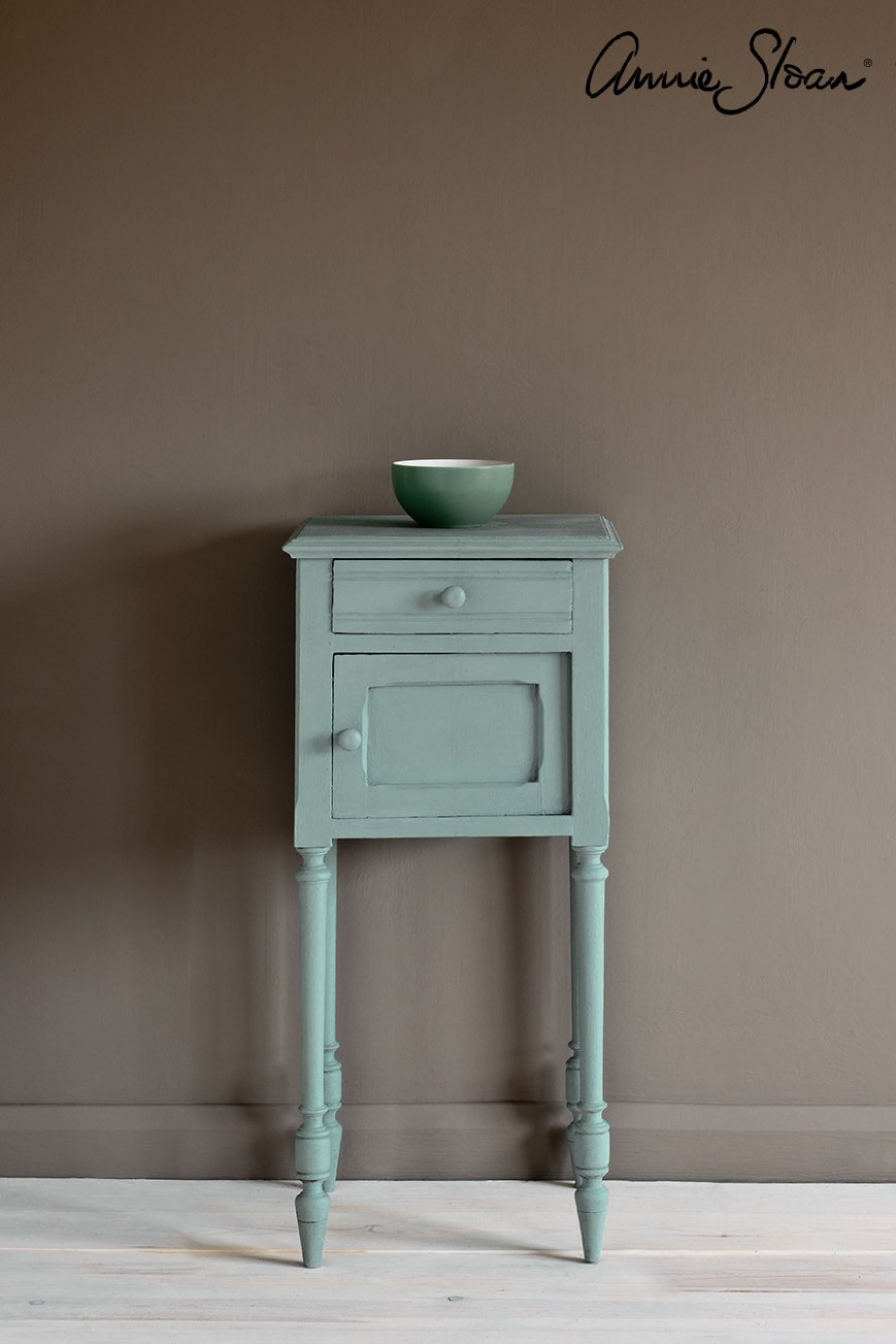Chalk Paint® Furniture Painting Workshop | Knot Too Shabby Furnishings Annie Sloan Chalk Paint Linen