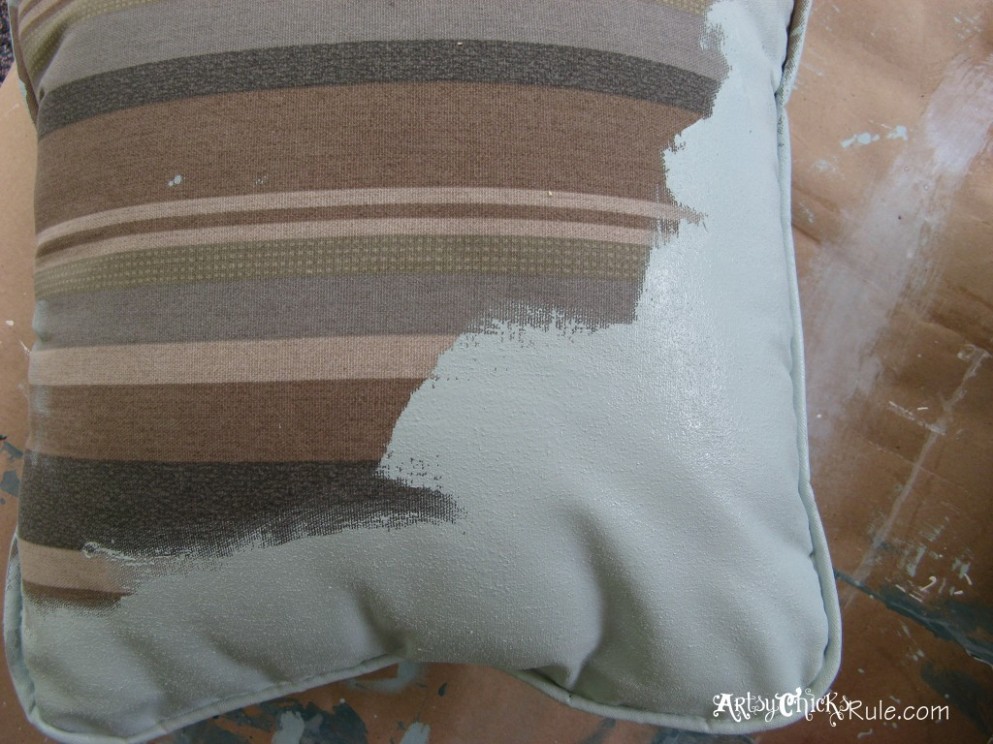 Chalk Painted Porch Pillows (annie Sloan Chalk Paint) Artsy ..