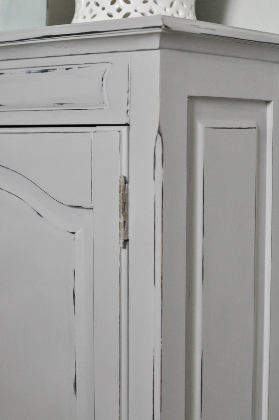 Chalk Painting 10 — The Grace House Behr Vs Annie Sloan Chalk Paint