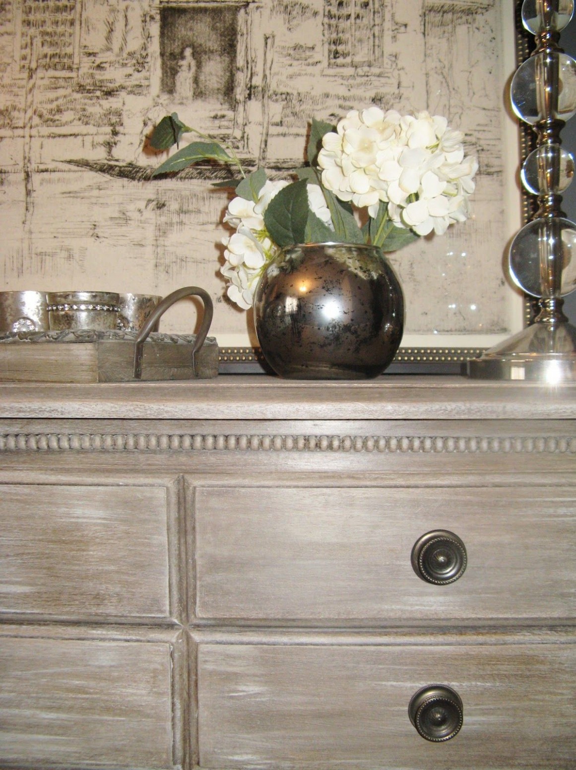Delight The Eye: Loving Annie Sloan Chalk Paint French Linen As ..