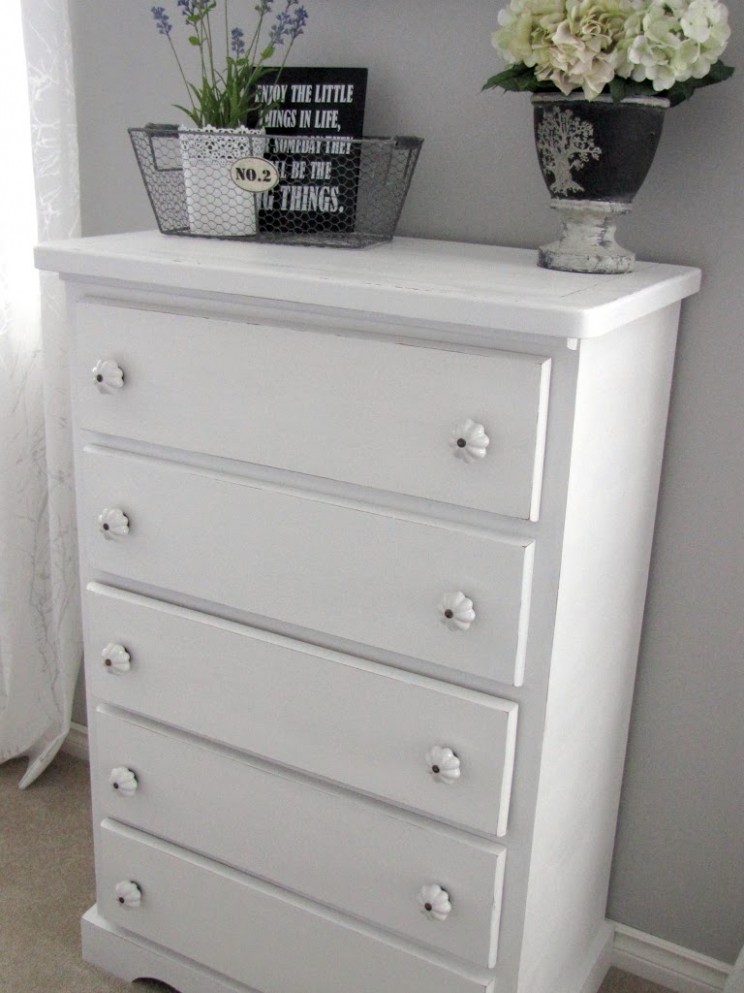 Diy Chalky Paint Review Clean And Scentsible Annie Sloan White Chalk Paint Where To Buy