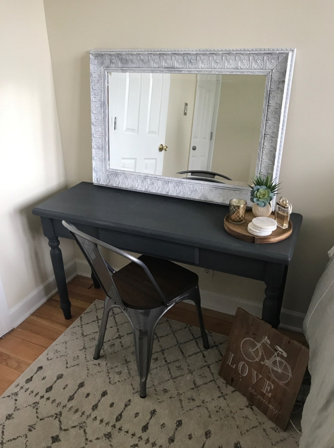 Diy Project: How To Chalk Paint A Mirror The Holtz House Can You Use Chalk Paint On Metal Furniture