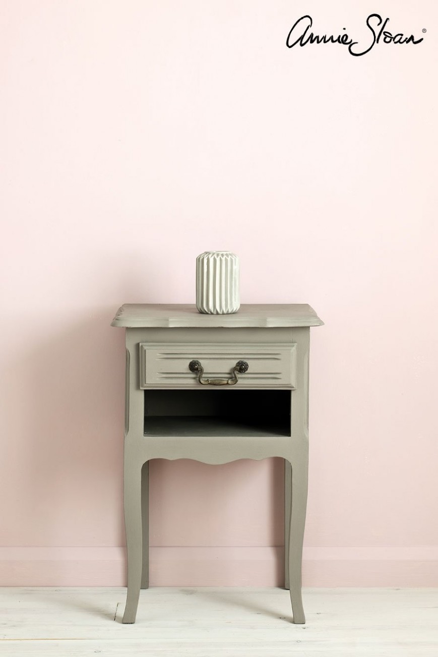 French Linen Annie Sloan Chalk Paint® Annie Sloan French Linen With Black Wax