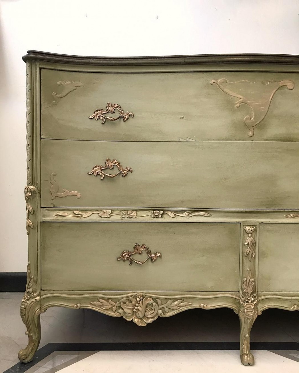 Gorgeous Ornate Dresser Painted With Chalk Paint® By Annie Sloan ..