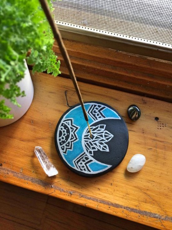 Handmade Painted Clay Incense Holder Moon Crystal Metallic Paint For Air Dry Clay