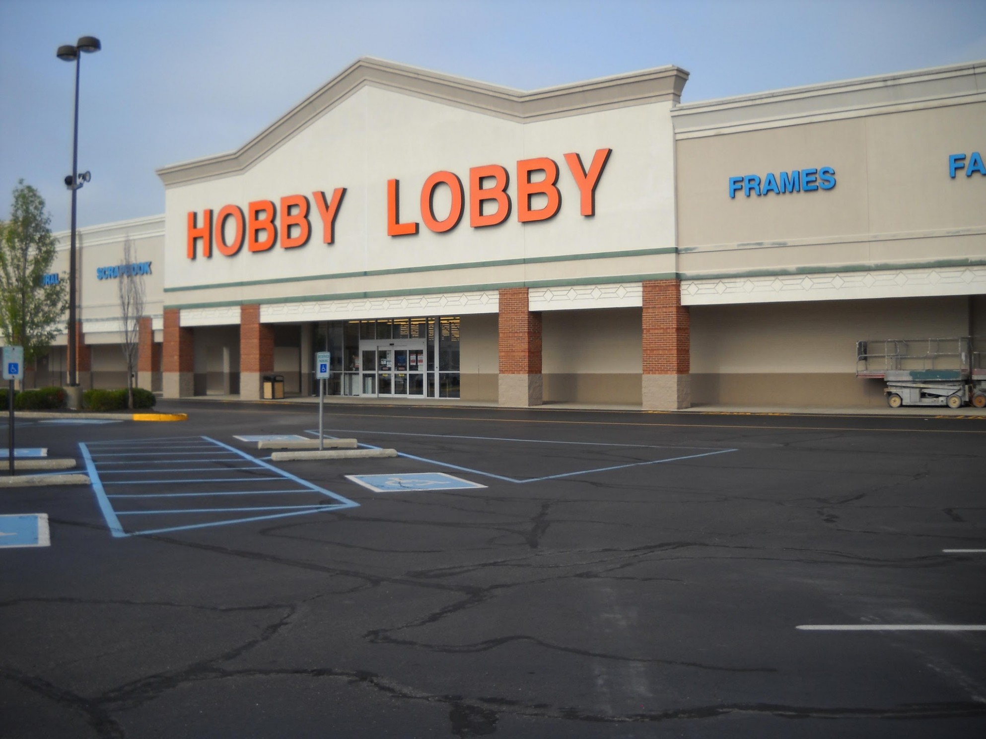 Hobby Lobby 8 Us 8 S, Indianapolis, In 8 Yp