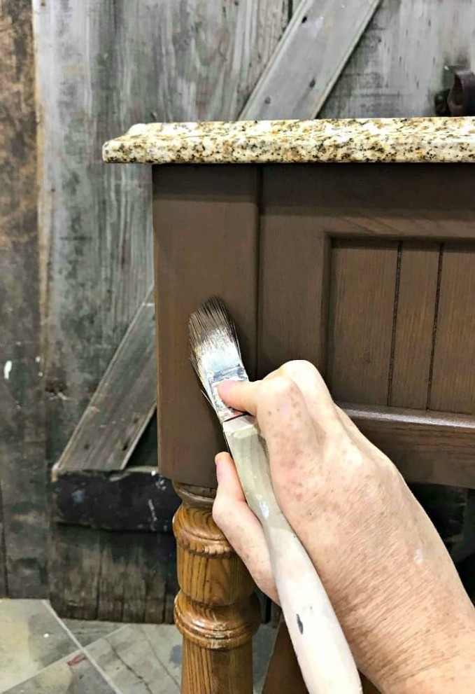 How To Distress Painted Wood For A Fabulous Farmhouse Finish How To Use Chalk Paint To Distress Wood