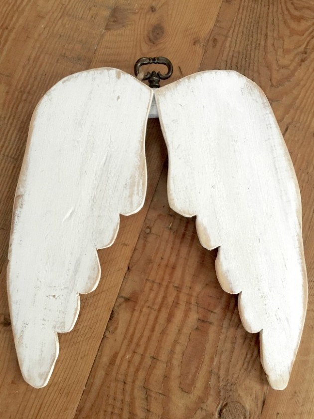 How To Make A Diy Set Of Pallet Angel Wings | Homeroad Where To Buy Chalk Paint By Annie Sloan