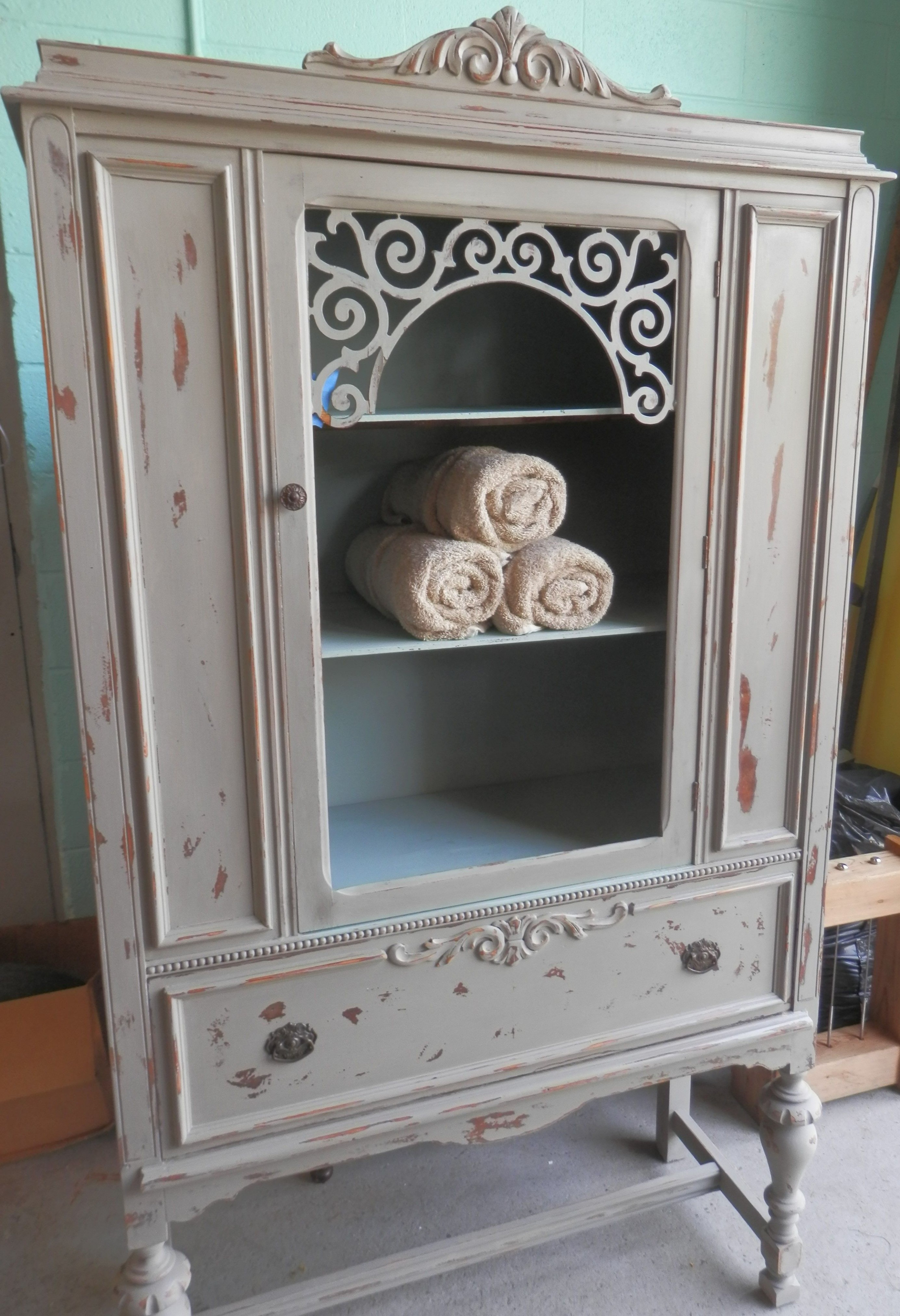 I Used Annie Sloan Chalk Paint In French Linen On The Outside ..