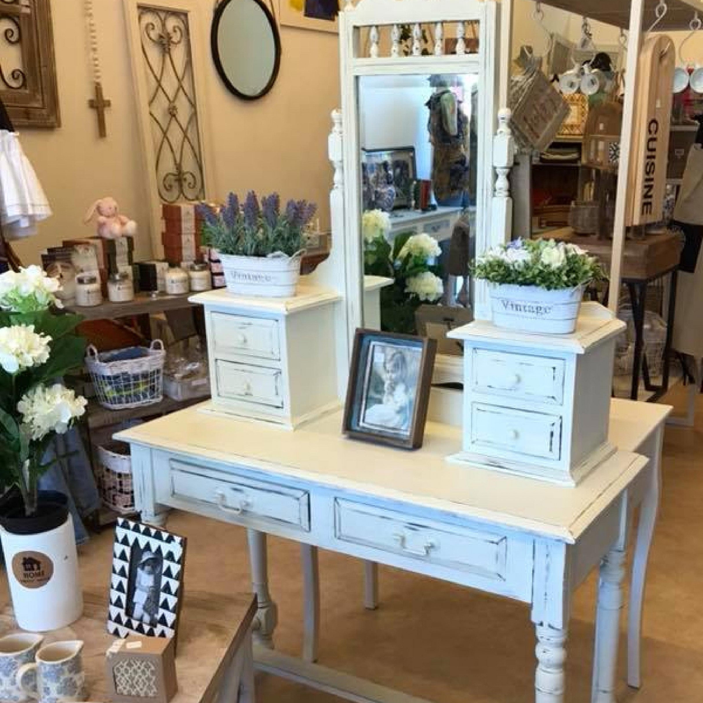 Inner Room – Home Decor, Gifts & Furniture Annie Sloan Chalk Paint Stockists Queensland