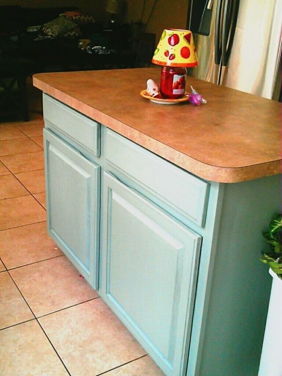 Kitchen Cabinet Makeover With Annie Sloan Chalk Paint ..
