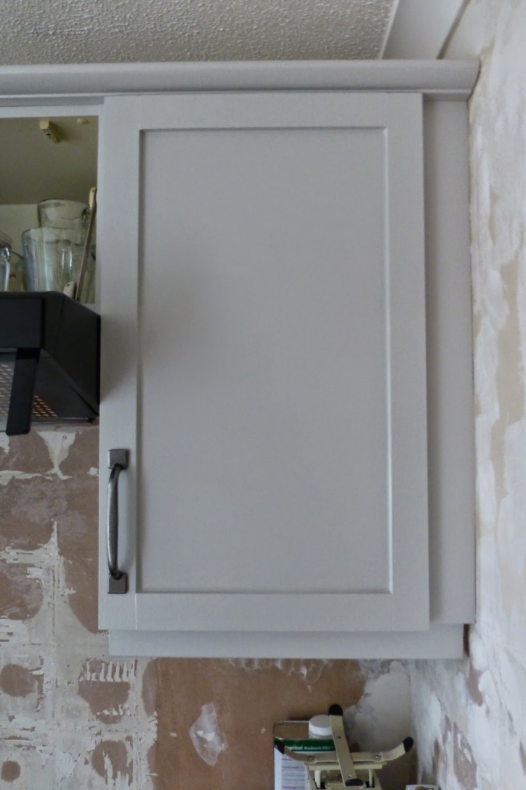 Paint And Style: Painting Kitchen Cupboards..