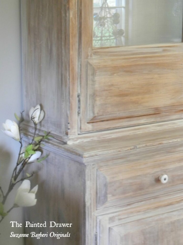 Paint Color Highlight A Wash Of Annie Sloan Old White How To Chalk Paint Wood Cabinets