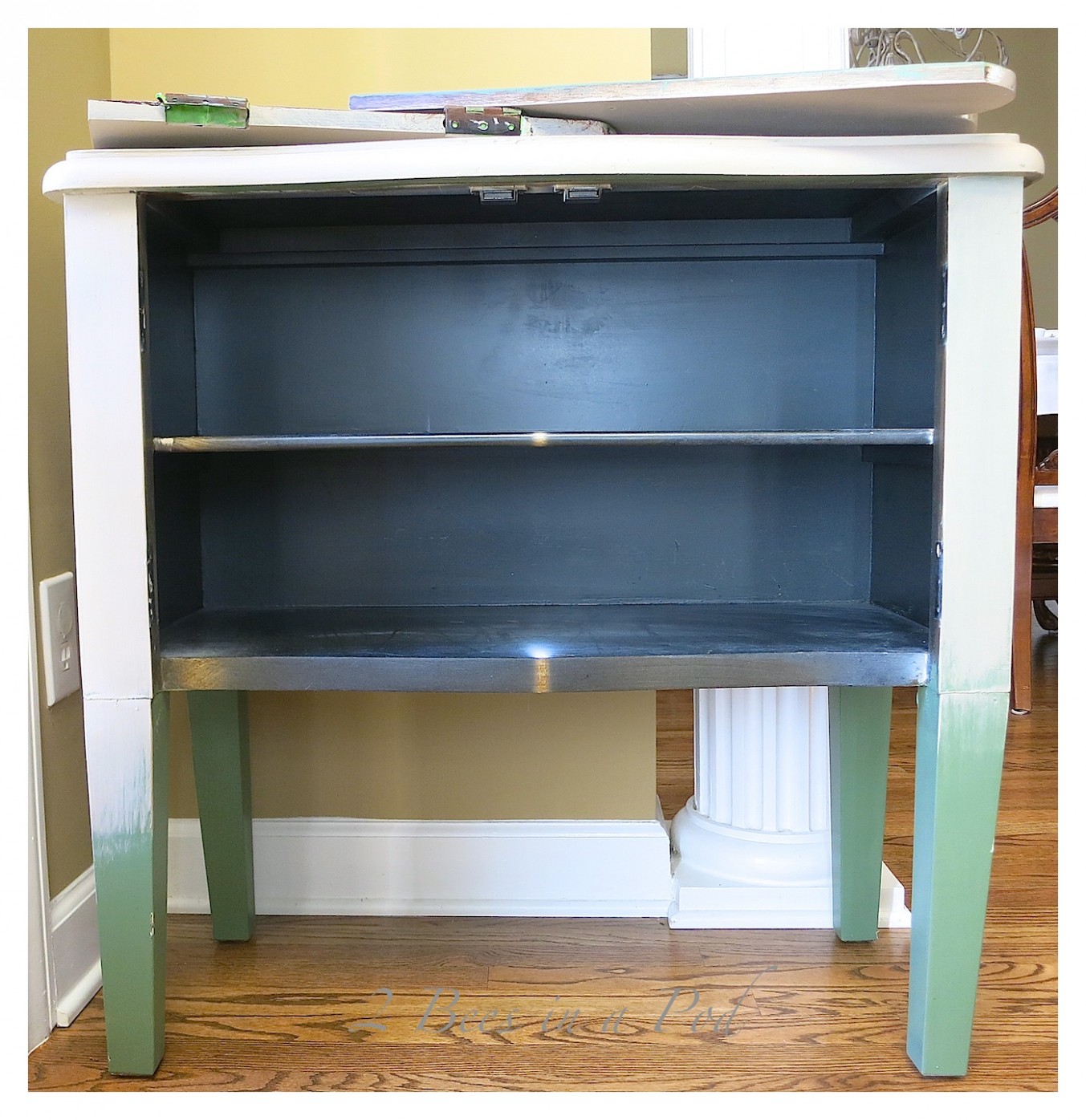 Painted Side Table Makeover In Old White 5 Bees In A Pod Annie Sloan Chalk Paint Old White Amazon
