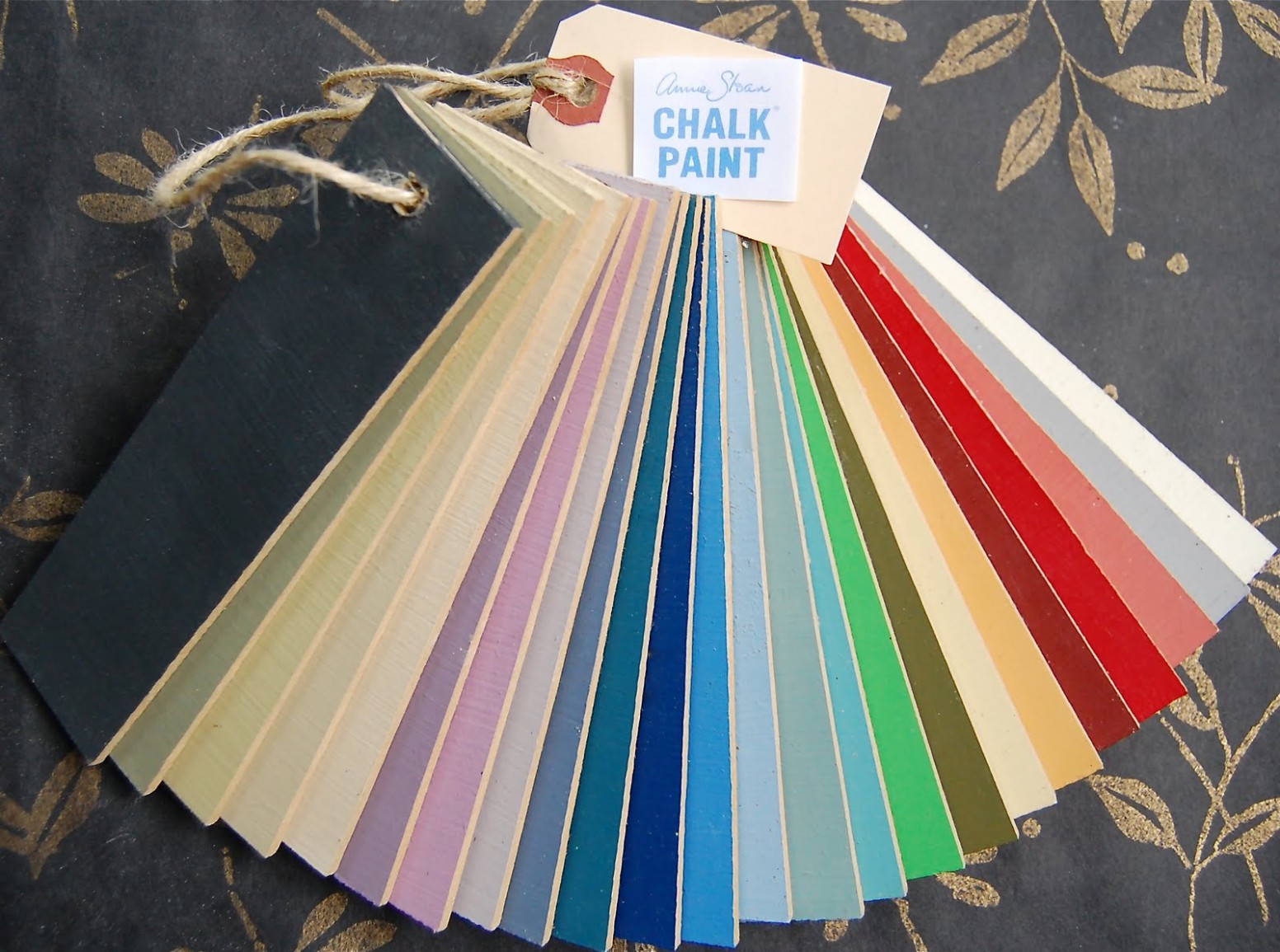 Shades Of Amber: January 9 Annie Sloan Chalk Paint Sample Colors