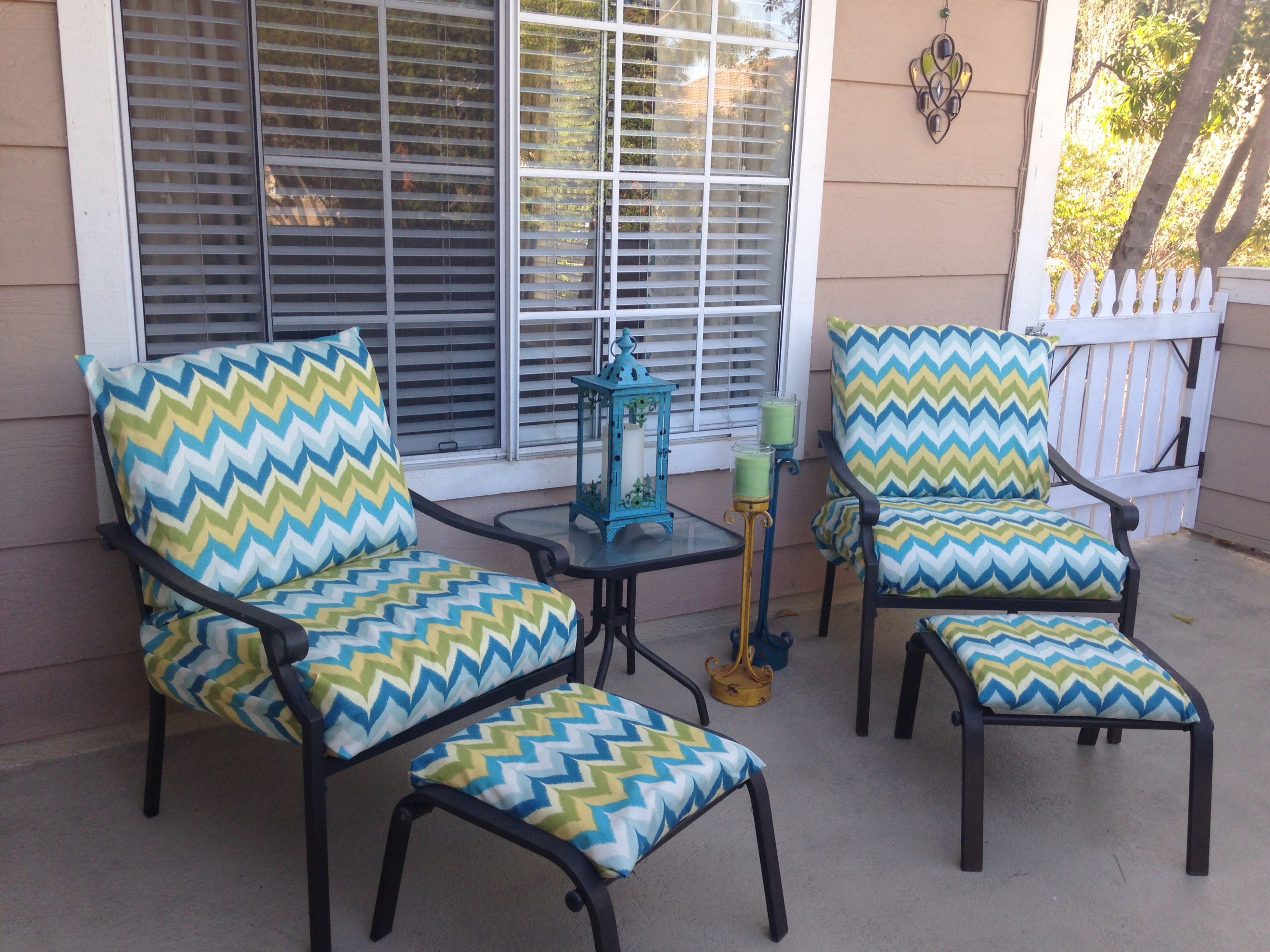 Small Patio Ideas: I Re Upholstered Old Patio Chairs And ..