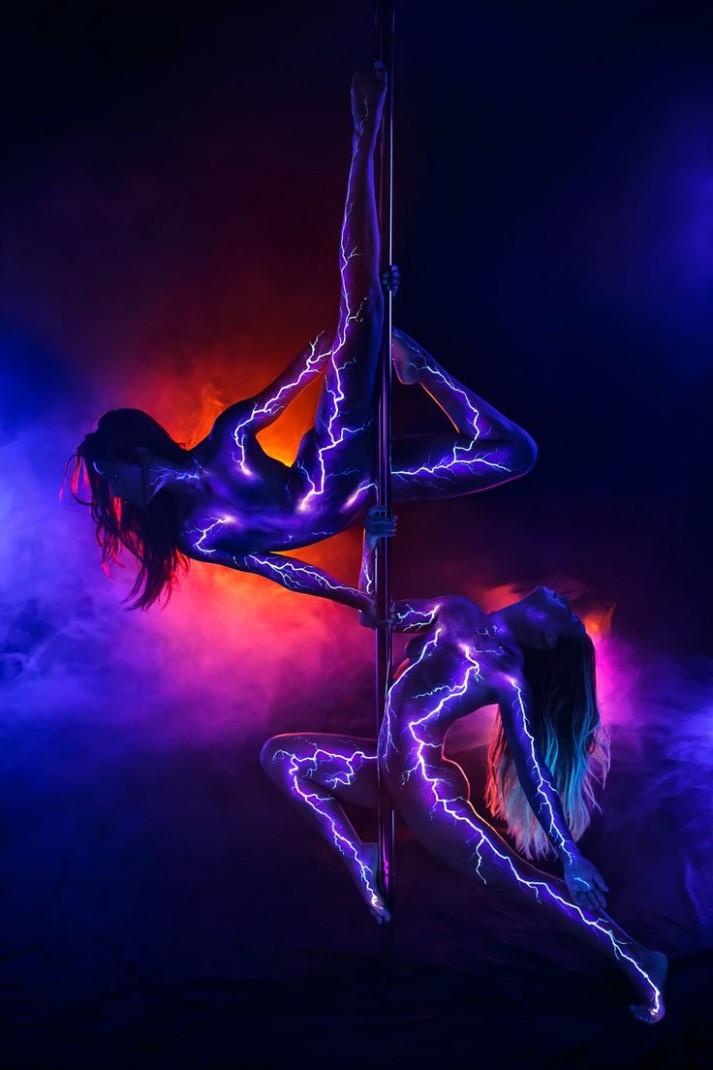 Uv Body Painting Of Lightning On Two Pole Fitness ..